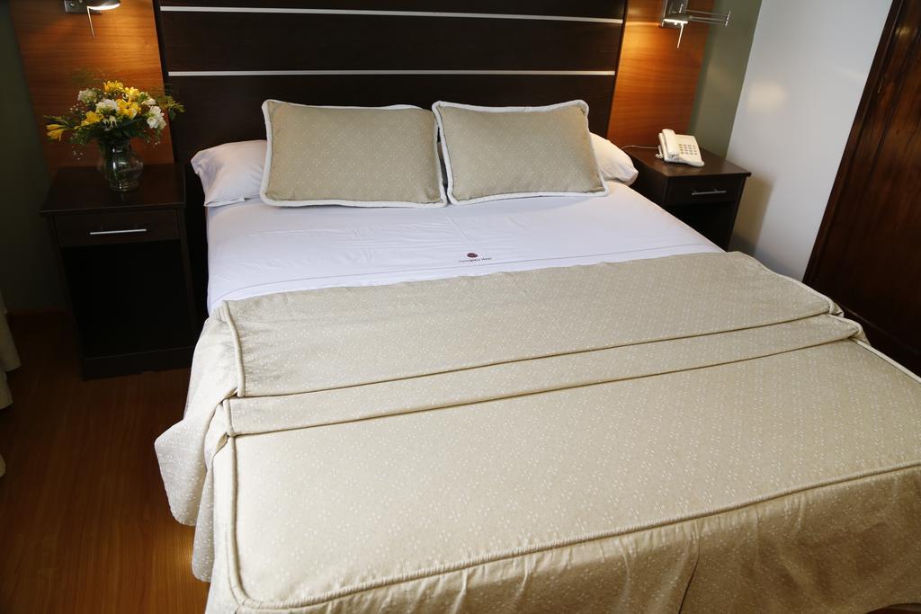 Hotel Corregidor La Plata Kültér fotó